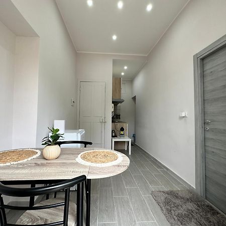 Appartement Di Vaio S Apartament à Naples Extérieur photo
