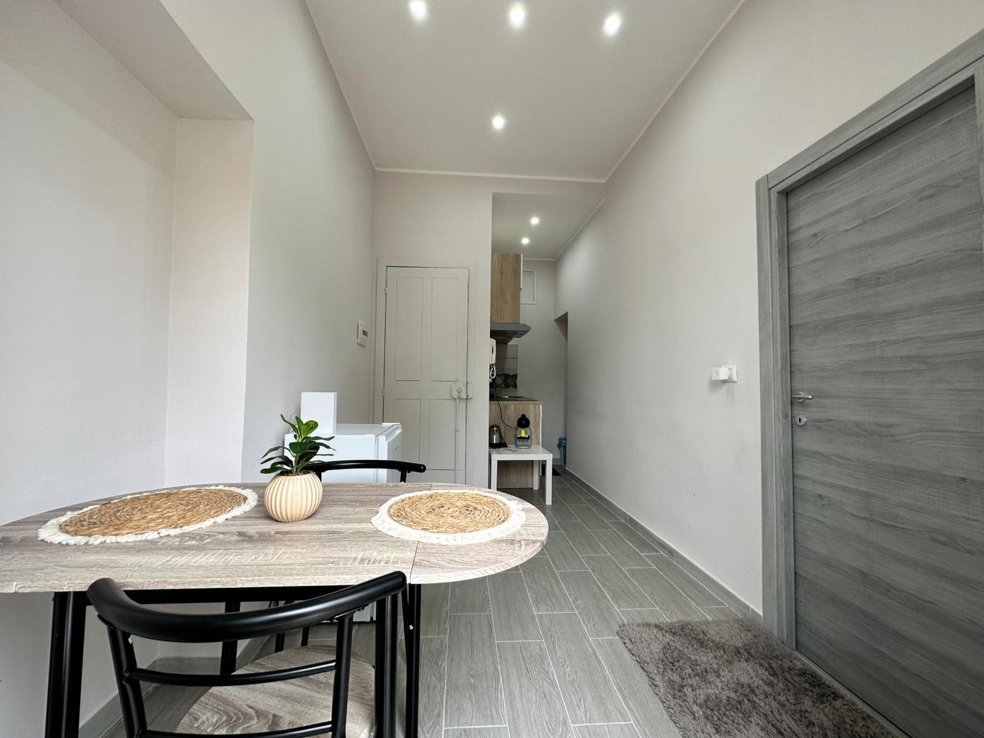 Appartement Di Vaio S Apartament à Naples Extérieur photo