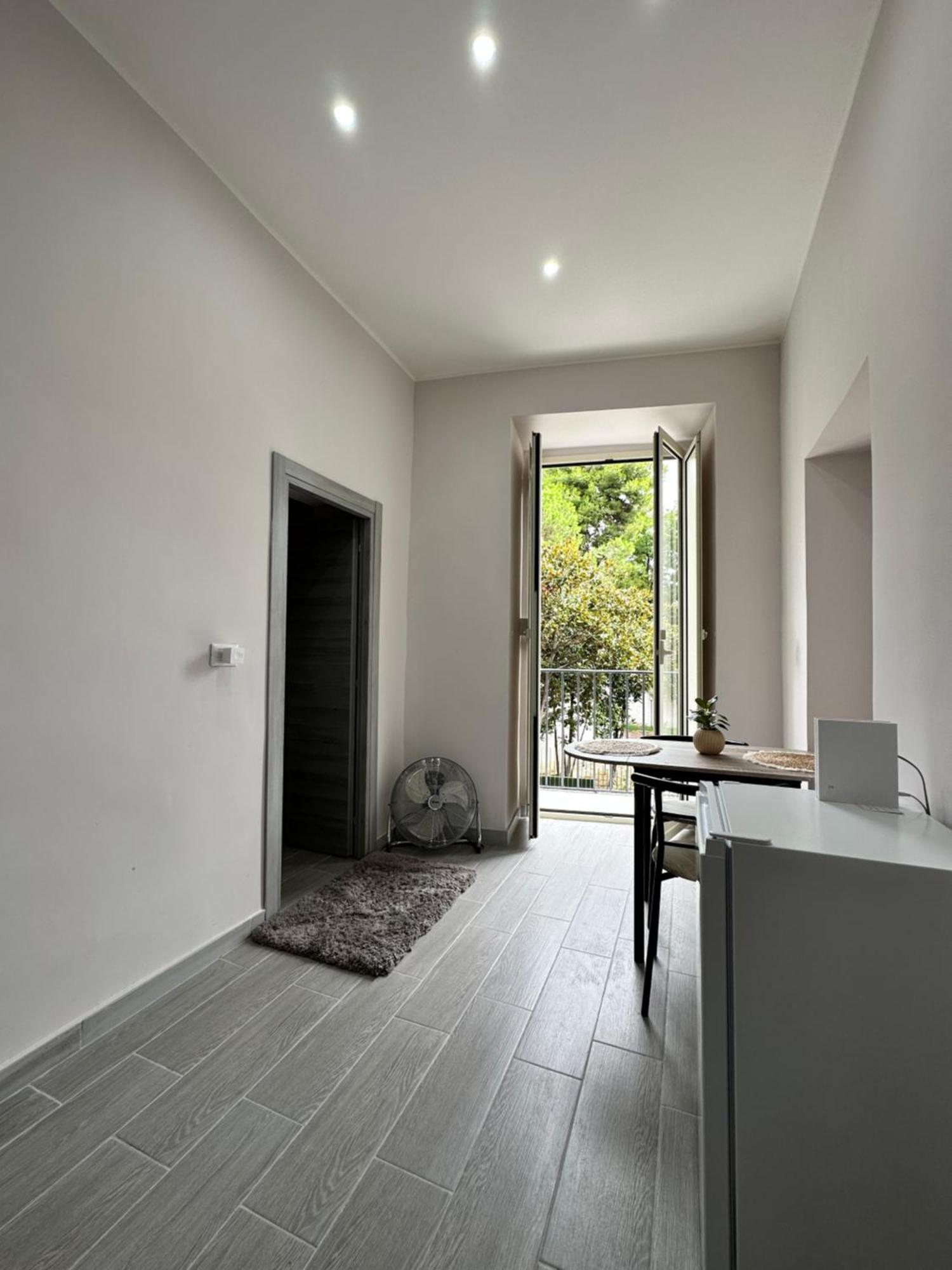 Appartement Di Vaio S Apartament à Naples Extérieur photo